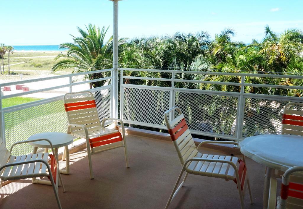 Hotel Tropic Terrace Of Treasure Island St. Pete Beach Habitación foto